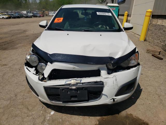 1G1JA6SH3F4170242 - 2015 CHEVROLET SONIC LS WHITE photo 5