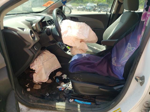 1G1JA6SH3F4170242 - 2015 CHEVROLET SONIC LS WHITE photo 7