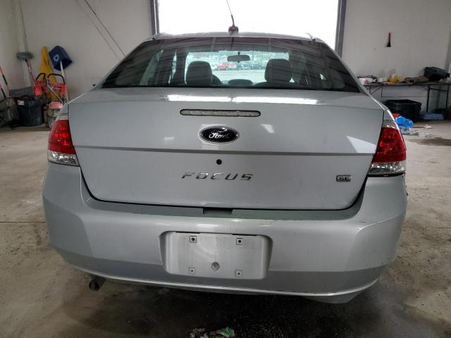 1FAHP35N98W114081 - 2008 FORD FOCUS SE SILVER photo 6