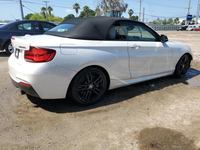 WBA2N1C01L7D82014 - 2020 BMW M240I WHITE photo 3