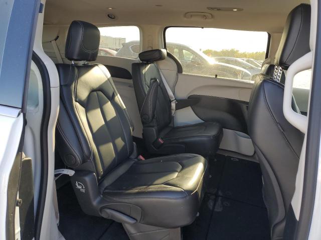 2C4RC1BG1RR111481 - 2024 CHRYSLER PACIFICA TOURING L WHITE photo 11