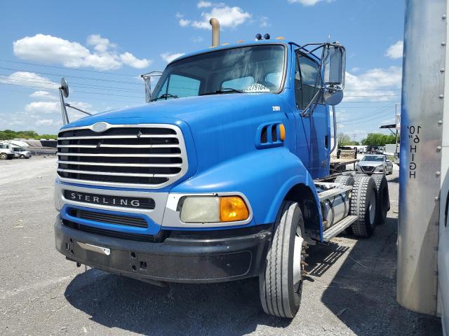 2FWJA3CV54AM37884 - 2004 STERLING TRUCK AT 9500 BLUE photo 2