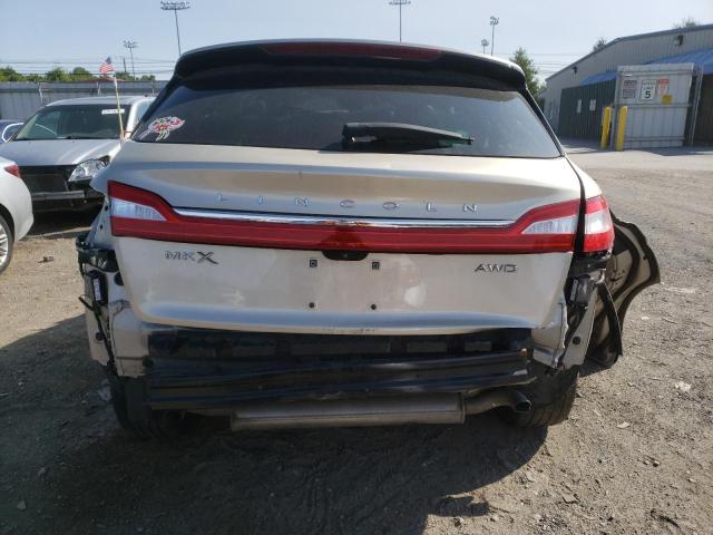 2LMPJ8KR7HBL16379 - 2017 LINCOLN MKX SELECT TAN photo 6