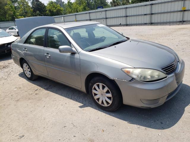 4T1BE32K15U518317 - 2005 TOYOTA CAMRY LE SILVER photo 4