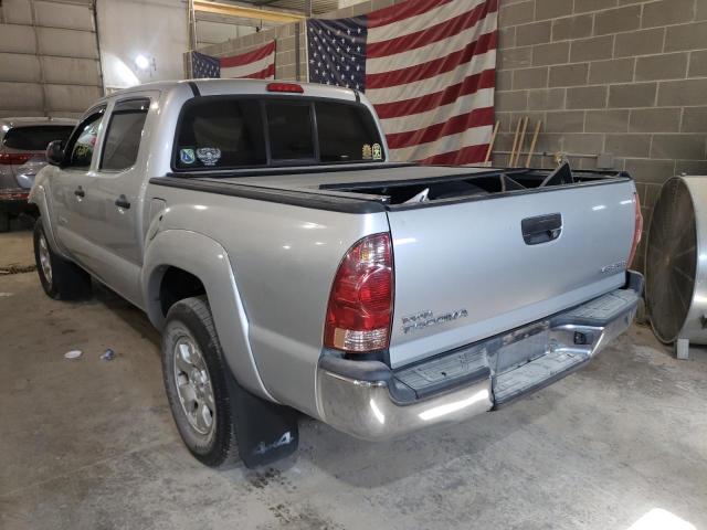 5TELU42N58Z513161 - 2008 TOYOTA TACOMA DOUBLE CAB 银色 照片 3