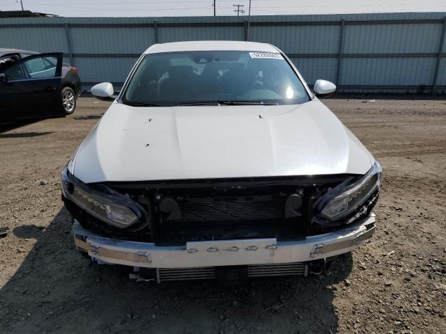 1HGCV1F30JA235503 - 2018 HONDA ACCORD SPORT WHITE photo 5