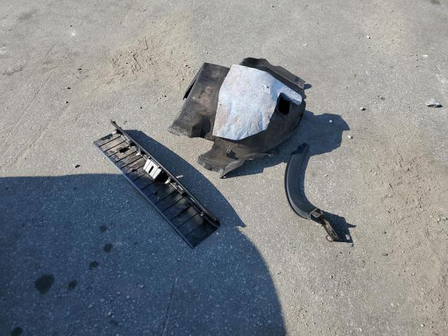 5YJSA1DP1DFP19736 - 2013 TESLA MODEL S Արծաթագույն լուսանկար 12
