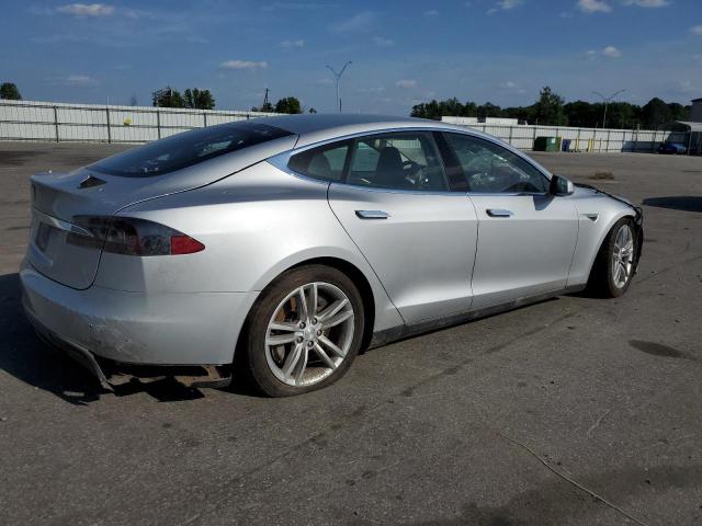 5YJSA1DP1DFP19736 - 2013 TESLA MODEL S Արծաթագույն լուսանկար 3
