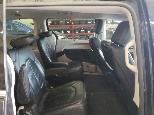 2C4RC1EG0JR101587 - 2018 CHRYSLER PACIFICA TOURING L PLUS BLACK photo 11