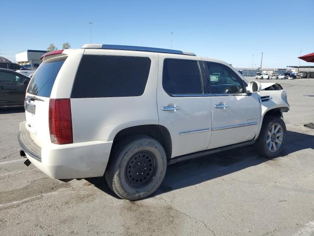 1GYEC638X7R337020 - 2007 CADILLAC ESCALADE LUXURY WHITE photo 3