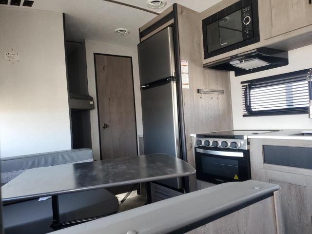 4YDT26028M3105379 - 2021 KEYSTONE SPRINTER WHITE photo 5