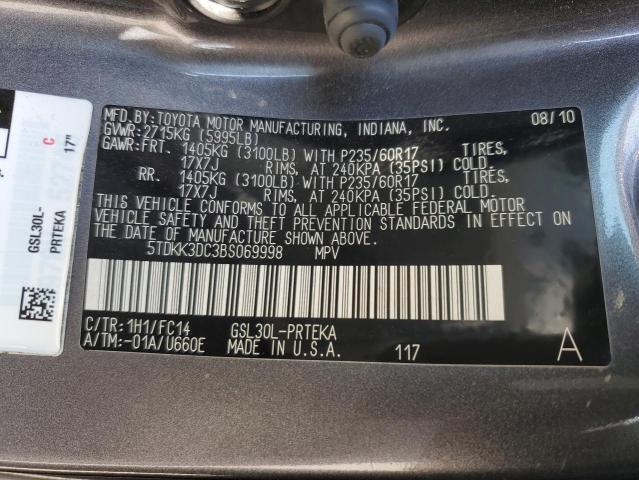 5TDKK3DC3BS069998 - 2011 TOYOTA SIENNA LE GRAY photo 12