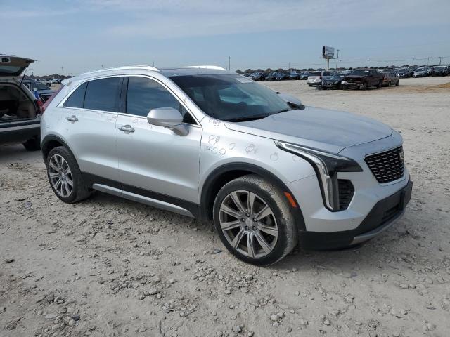 1GYFZCR46KF100721 - 2019 CADILLAC XT4 PREMIUM LUXURY SILVER photo 4