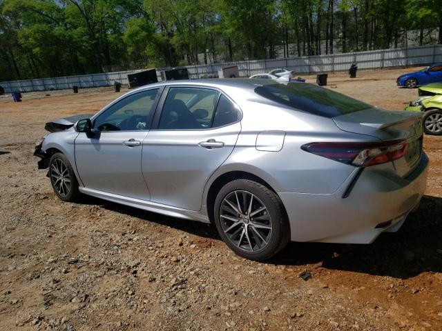 4T1G11AK7PU779445 - 2023 TOYOTA CAMRY SE NIGHT SHADE SILVER photo 2