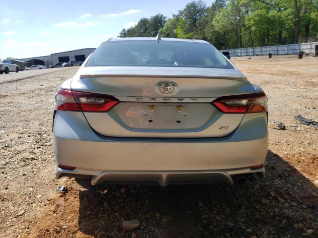 4T1G11AK7PU779445 - 2023 TOYOTA CAMRY SE NIGHT SHADE SILVER photo 6