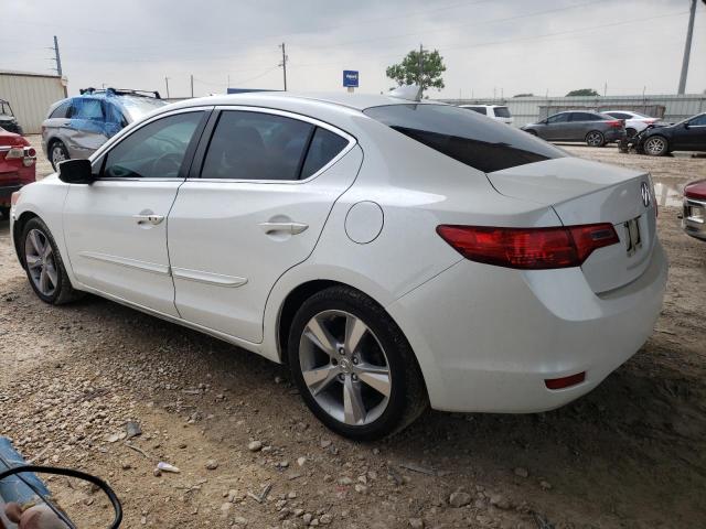 19VDE1F77DE014769 - 2013 ACURA ILX 20 TECH WHITE photo 2