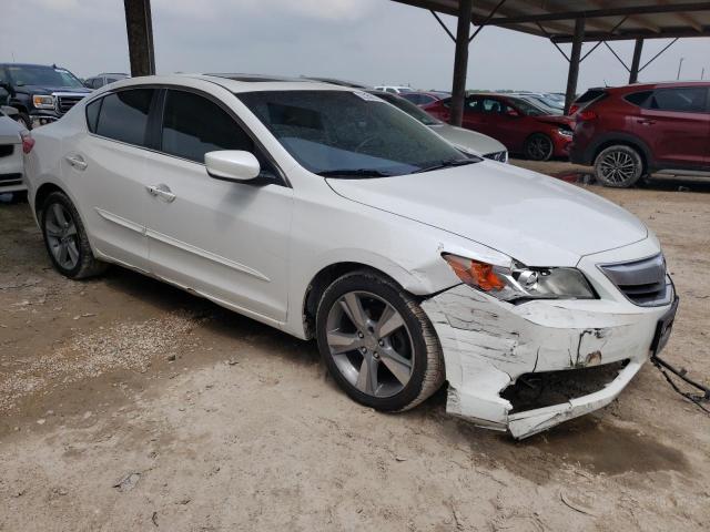 19VDE1F77DE014769 - 2013 ACURA ILX 20 TECH WHITE photo 4