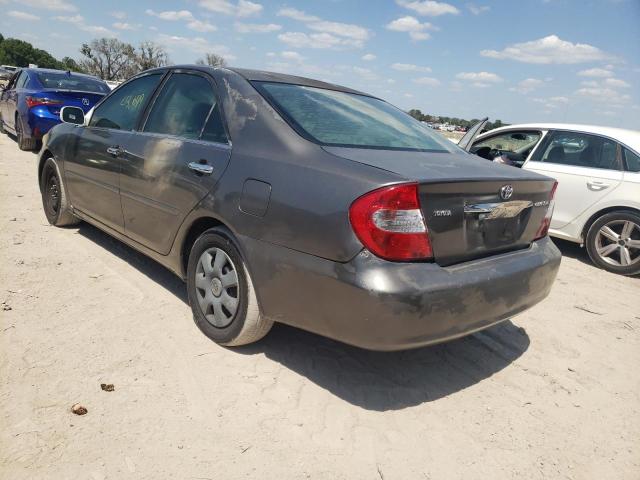4T1BE32K03U757340 - 2003 TOYOTA CAMRY LE GRAY photo 2