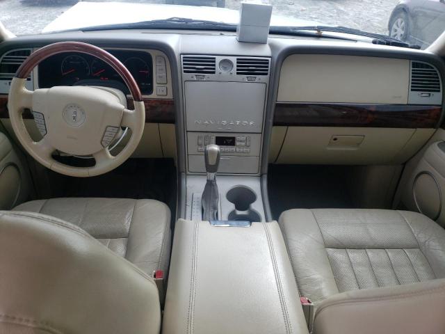 5LMFU27R34LJ14618 - 2004 LINCOLN NAVIGATOR თეთრი ფოტო 8