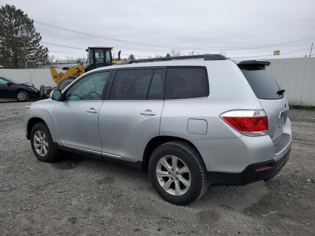 5TDBK3EH6BS087535 - 2011 TOYOTA HIGHLANDER BASE SILVER photo 2