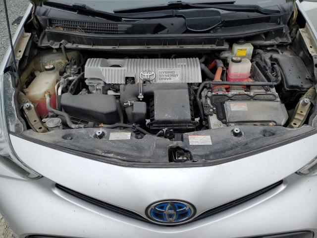 JTDZN3EU8JJ074736 - 2018 TOYOTA PRIUS V SILVER photo 11