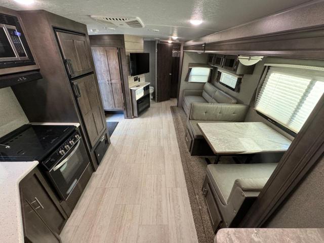 4X4TRLY26LZ166897 - 2020 WILDWOOD ROCKWODROO WHITE photo 5