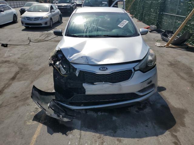 KNAFK4A62F5298848 - 2015 KIA FORTE LX SILVER photo 5