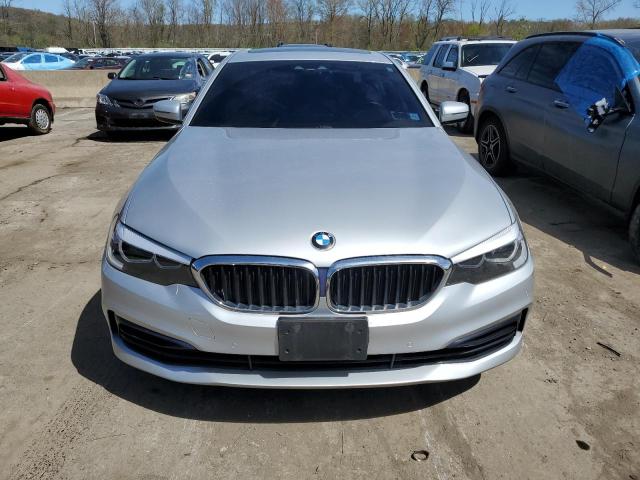 WBAJA7C5XKG911123 - 2019 BMW 530 XI SILVER photo 5