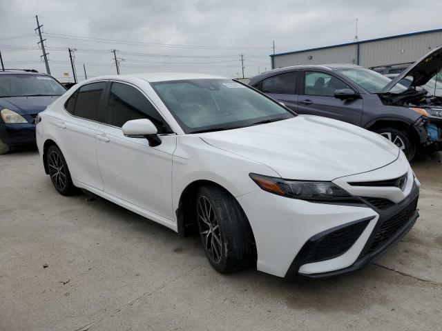 4T1G11AK4PU773263 - 2023 TOYOTA CAMRY SE NIGHT SHADE WHITE photo 4