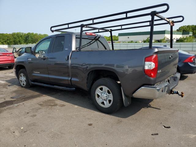 5TFUY5F16FX430106 - 2015 TOYOTA TUNDRA DOUBLE CAB SR/SR5 GRAY photo 2