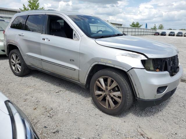 1J4RR4GG4BC673540 - 2011 JEEP GRAND CHER LAREDO SILVER photo 4