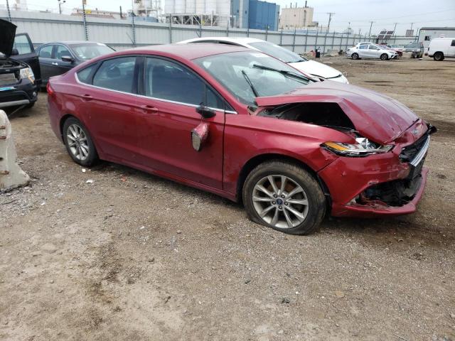 3FA6P0H73HR165923 - 2017 FORD FUSION SE RED photo 4