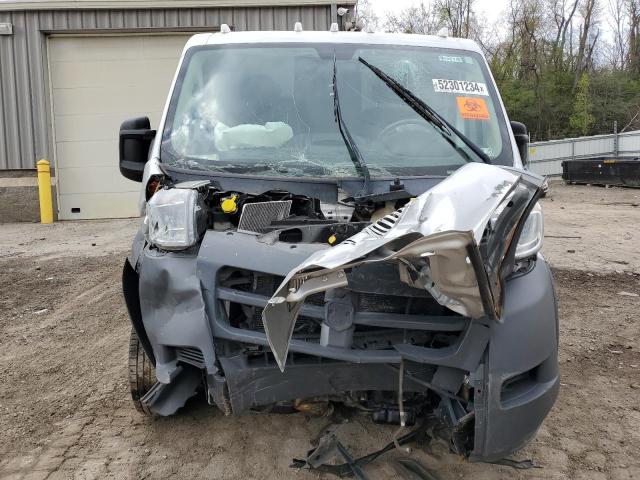 3C6TRVAG6JE151095 - 2018 RAM PROMASTER 1500 STANDARD SILVER photo 5