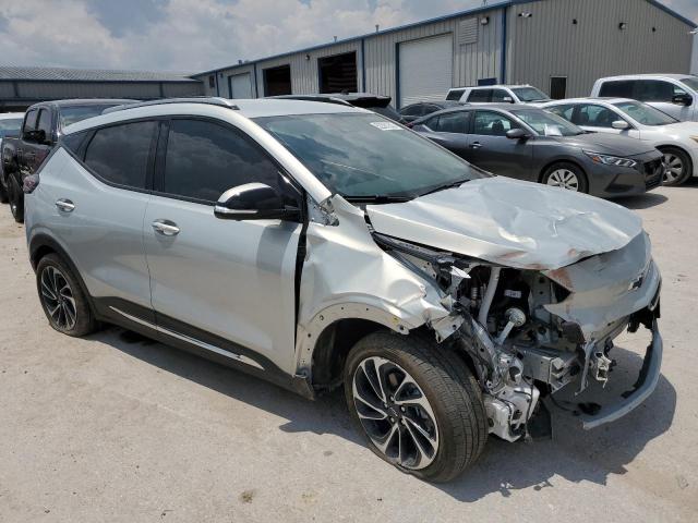 1G1FZ6S04N4105245 - 2022 CHEVROLET BOLT EUV PREMIER SILVER photo 4