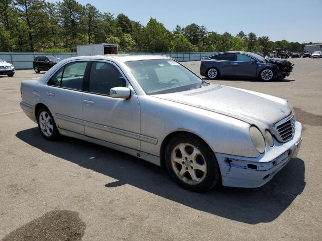 WDBJF65J72B467039 - 2002 MERCEDES-BENZ E-CLASS 320 SILVER photo 4