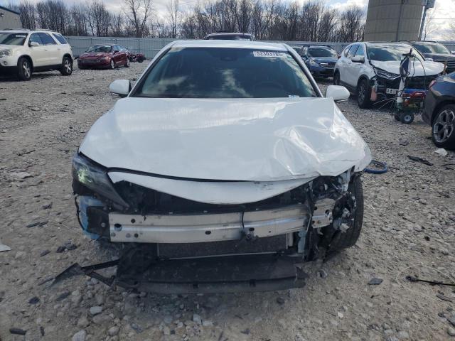 4T1G11AK0PU805593 - 2023 TOYOTA CAMRY SE NIGHT SHADE WHITE photo 5