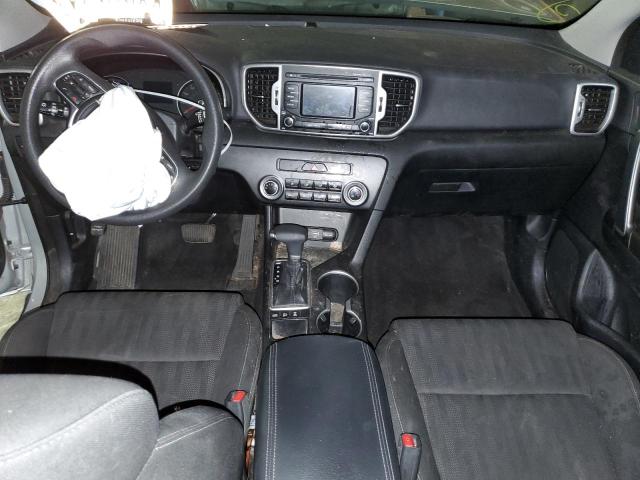 KNDPMCAC8K7609490 - 2019 KIA SPORTAGE LX SILVER photo 8