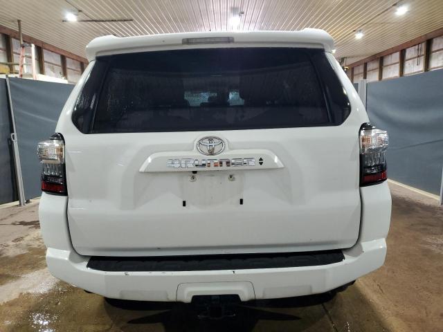 JTEEU5JR0N5252020 - 2022 TOYOTA 4RUNNER SR5 WHITE photo 6