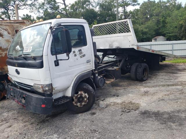 JNAUZV1J1YA451569 - 2000 NISSAN DIESEL UD1400 WHITE photo 1