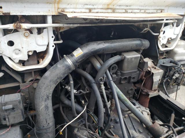 JNAUZV1J1YA451569 - 2000 NISSAN DIESEL UD1400 WHITE photo 11