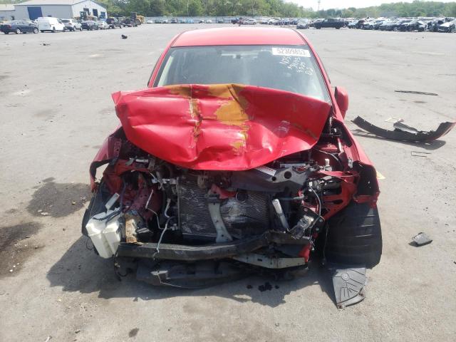 3N1BC13E59L462330 - 2009 NISSAN VERSA S RED photo 5