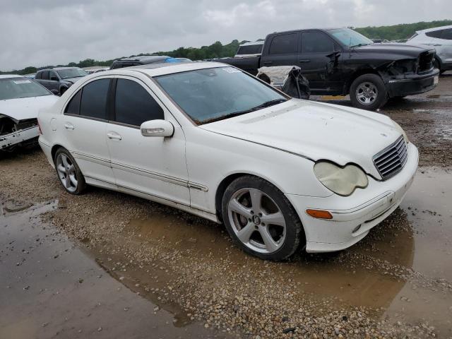 WDBRF40J14F486289 - 2004 MERCEDES-BENZ C 230K SPORT SEDAN WHITE photo 4