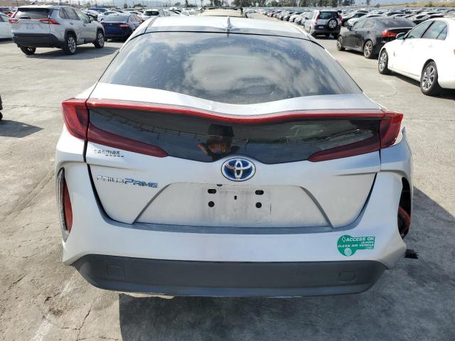 JTDKARFP7H3054498 - 2017 TOYOTA PRIUS PRIM Gümüş foto 6