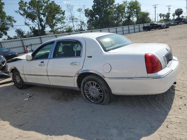 2LNHM82V18X659700 - 2008 LINCOLN TOWN CAR SIGNATURE LIMITED WHITE photo 2