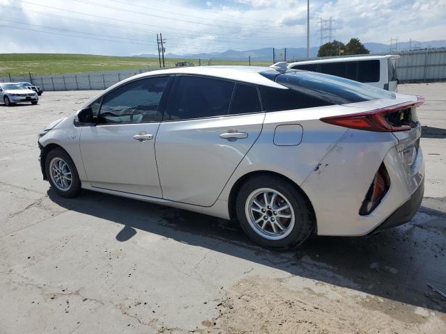 JTDKARFP7J3095980 - 2018 TOYOTA PRIUS PRIM 银色 照片 2
