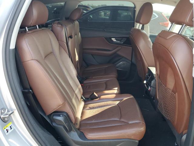 WA1VAAF7XKD041786 - 2019 AUDI Q7 PRESTIGE SILVER photo 11