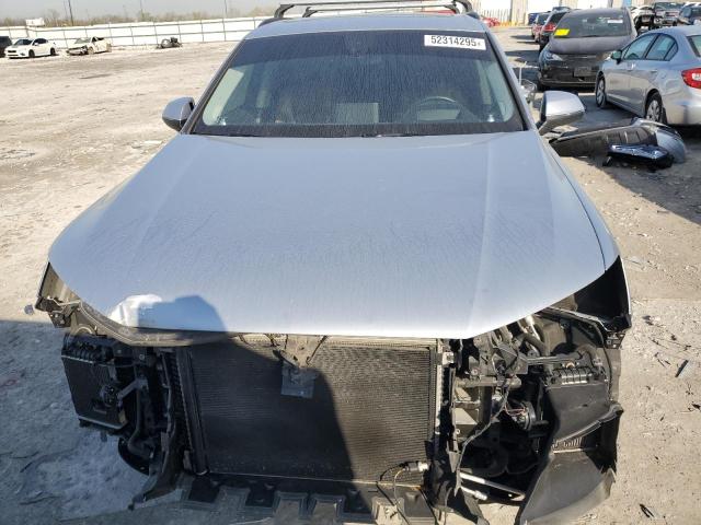 WA1VAAF7XKD041786 - 2019 AUDI Q7 PRESTIGE SILVER photo 5