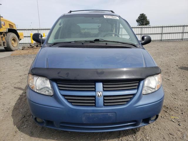 2D4GP44L95R297825 - 2005 DODGE GRAND CARA SXT BLUE photo 5