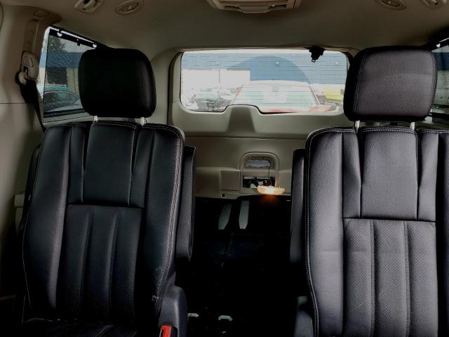 2C4RC1CG8ER273407 - 2014 CHRYSLER TOWN & COU TOURING L WHITE photo 10