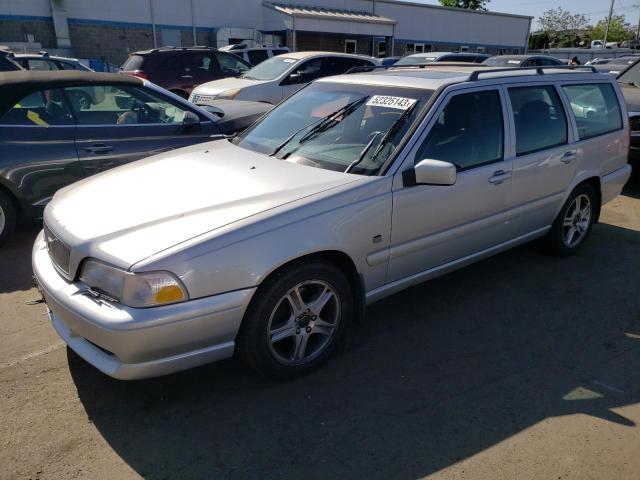 YV1LV62D1X2623783 - 1999 VOLVO V70 R SILVER photo 1